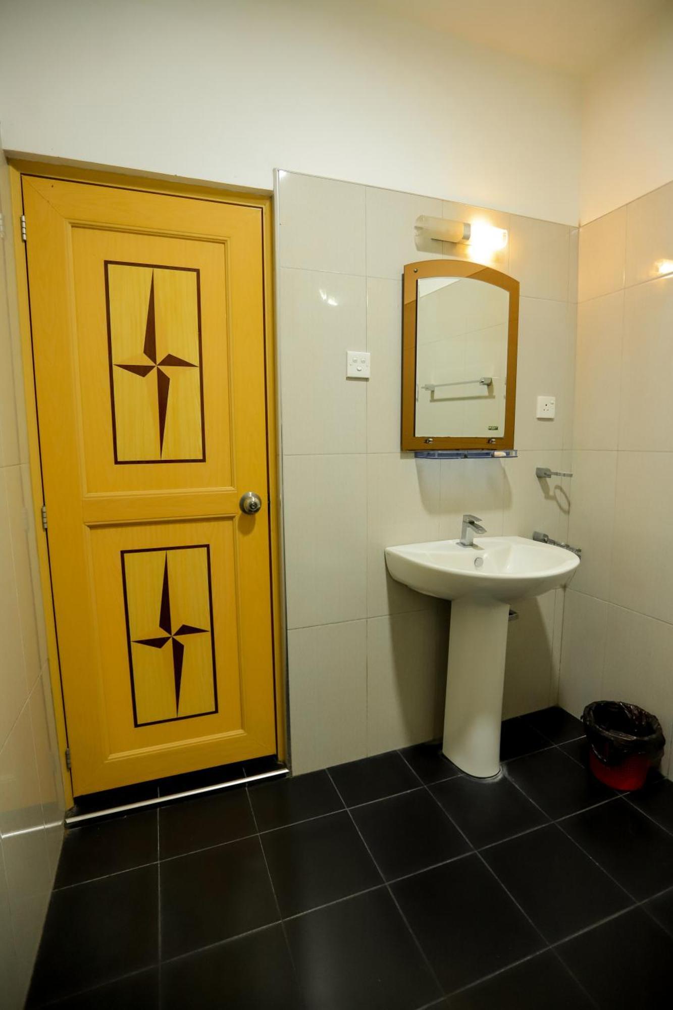 Serene Home Stay Udawalawe Eksteriør bilde