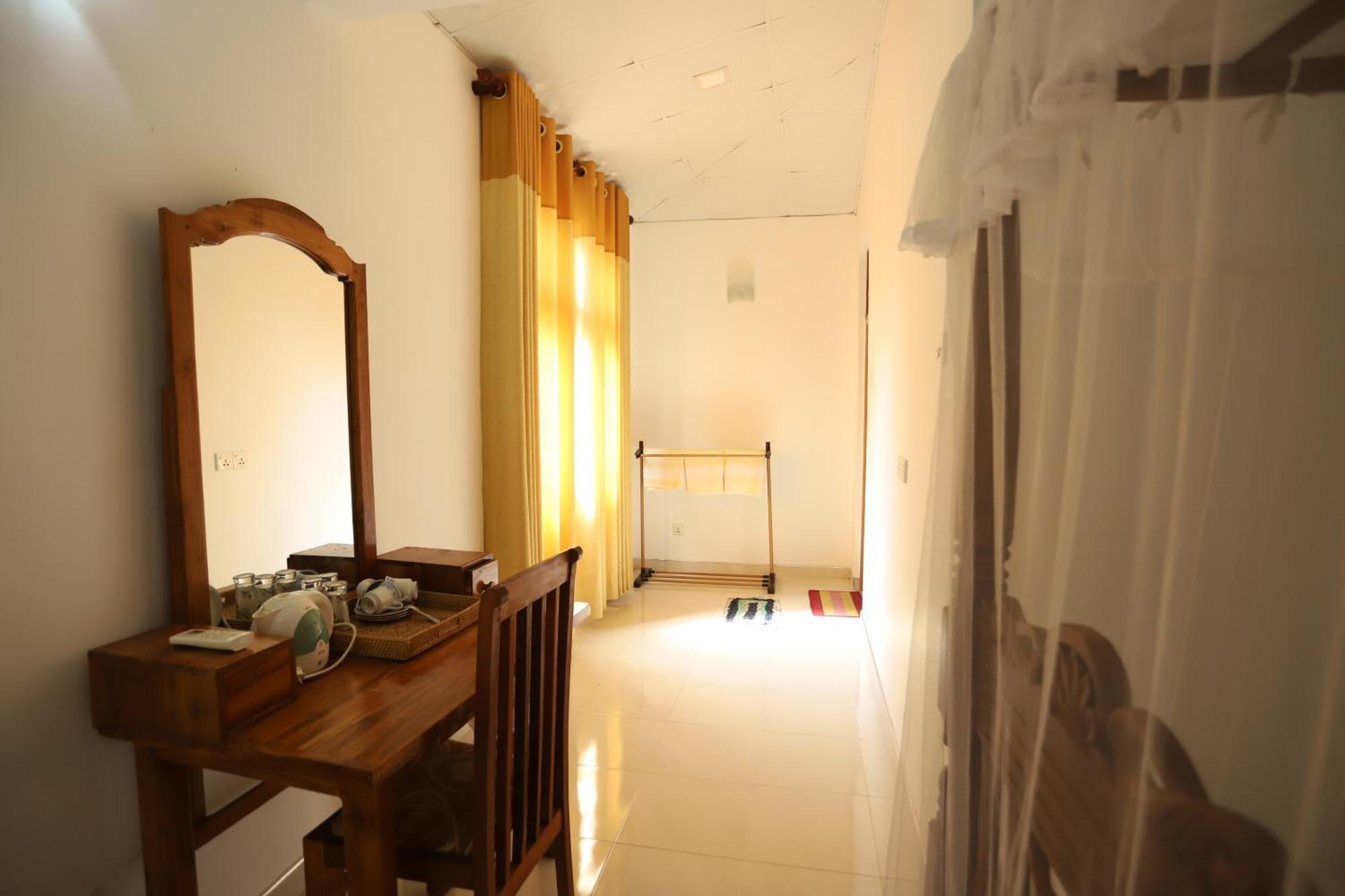 Serene Home Stay Udawalawe Eksteriør bilde