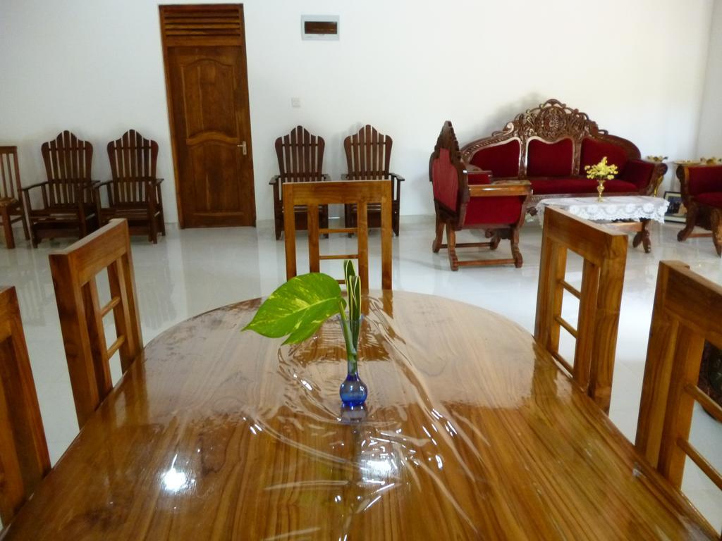 Serene Home Stay Udawalawe Eksteriør bilde